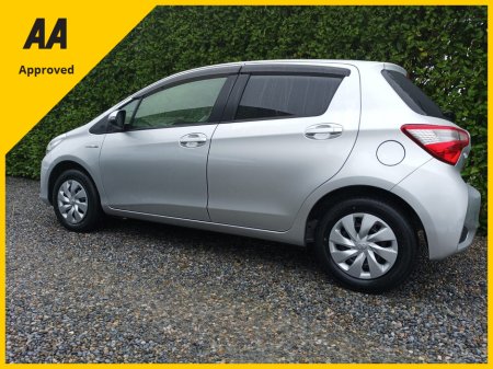 2017 Toyota Yaris 1.5 PETROL HYBRID ONLY 22,776kms COMPREHENSIVE SERVICE HISTORY (9 STAMPS) FACTORY IMMOBILISER PUSH BUTTON START MUTLIFUNCTION STEERING WHEEL AUTO HEADLIGHTS REVERSE CAMERA ANDROID AUTO & APPLE CARPLAY €14,950 thumbnail