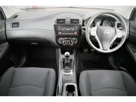 2018 Nissan Pulsar - thumbnail 14