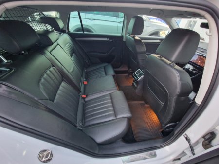 2017 Skoda Superb EXECUTIVE 2.0 TDI DSG-LOW MILEAGE €18,350 thumbnail