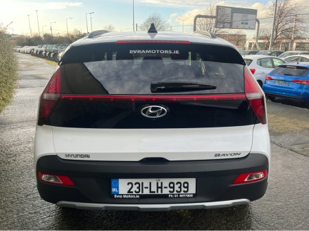 2023 Hyundai Bayon EXECUTIVE AUTOMATIC 1.0 PETROL //HEATED SEATS AND STEERING WHEEL//REVERSE CAMERA// €20,950 thumbnail
