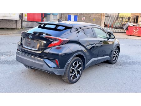 2019 Toyota C-HR 1.8 HYBRID LUNA €22,499 thumbnail