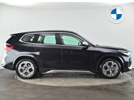 2023 BMW iX1 xDrive30 xLine €38,900 thumbnail