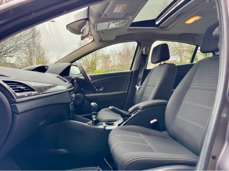 2016 Renault Fluence LIMITED EDITION 1.5 DCI 95 201 4DR €7,900 thumbnail