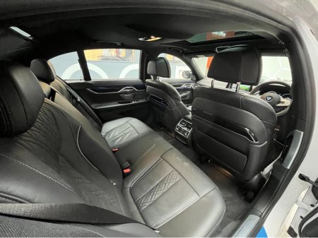 2018 BMW 7 Series - thumbnail 14