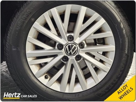 2023 Volkswagen T-Roc LIFE TDI 2.0 Diesel Manual €27,495 thumbnail