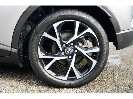 2017 Toyota C-HR - thumbnail 6