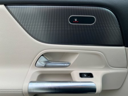 2022 Mercedes-Benz GLA Class - thumbnail 17