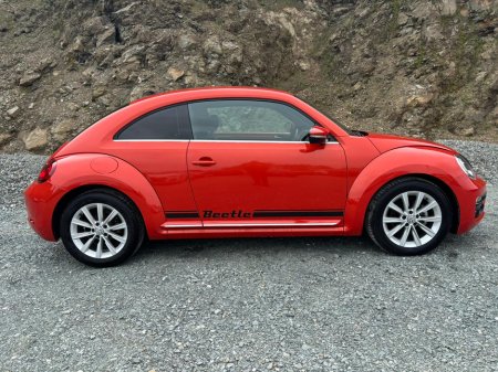 2018 Volkswagen Beetle - thumbnail 2