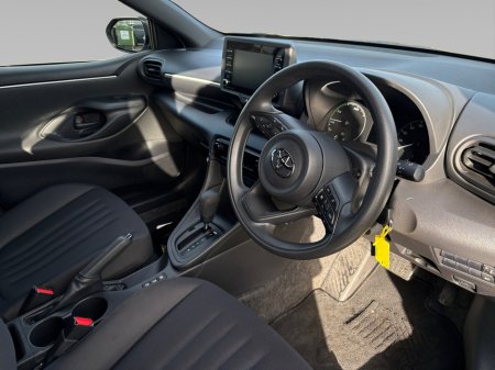 2020 Toyota Yaris - thumbnail 14