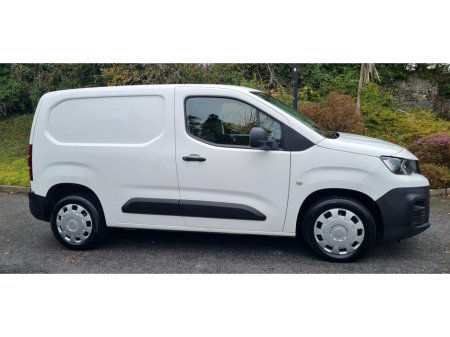 2019 Peugeot Partner 1.5 Blue HDi Professional  L100 €7,950