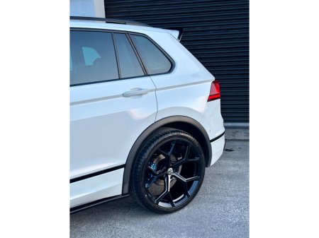 2020 Volkswagen Tiguan - thumbnail 3