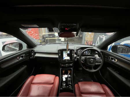 2020 Volvo XC40 €30950 2020 VOLVO XC40 RECHARGE PLUG-IN HYBRID T5 1.5 AUTOMATIC / CRUISE CONTROL / 360° PARKING CAMERA / ELECTRIC MEMORY & HEATED SEATS / HEATED STEERING WHEEL / PANORAMIC SUNROOF / HEATED REAR SEATS €30,950 thumbnail