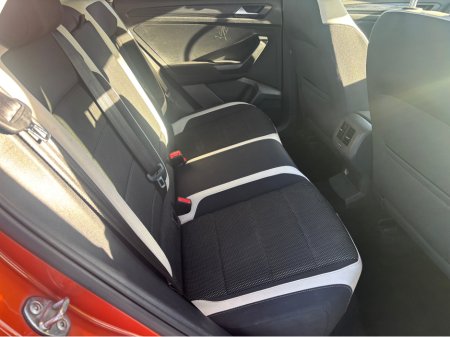 2019 Volkswagen T-Roc SPORT 2.0 TDI with pan roof €20,995 thumbnail