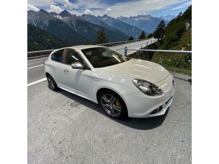 2015 Alfa Romeo Giulietta - thumbnail 9