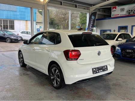 2019 Volkswagen Polo TRENDLINE 1.0 MANUAL 5SPEED 65HP 5DR €15,950 thumbnail