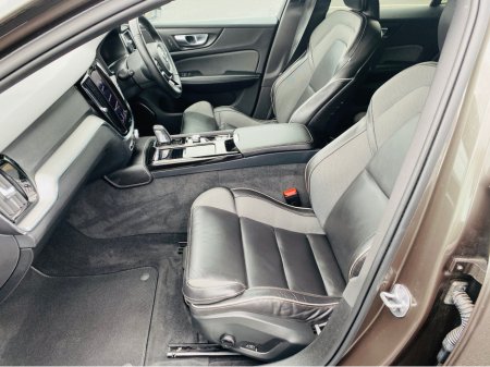 2022 Volvo V60 - thumbnail 14