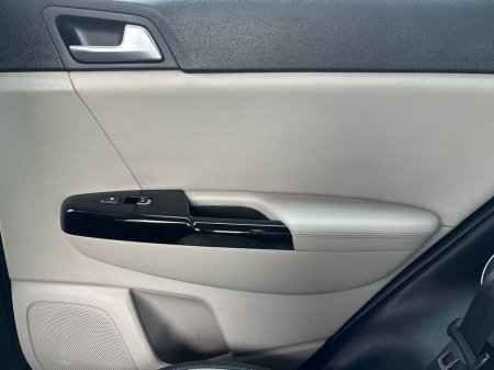 2021 Kia Sportage - thumbnail 11