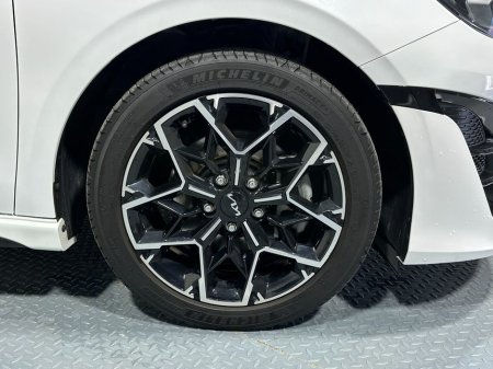 2024 Kia Ceed - thumbnail 25