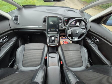 2019 Renault Scenic SIGNATURE TCE 140PS 5DR €14,950 thumbnail
