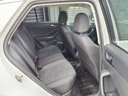 2023 Volkswagen T-Roc 2.0 TDi Sport DSG 150PS €30,950 thumbnail