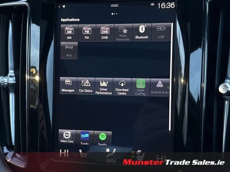 2018 Volvo XC60 D4 190HP AWD R-DESIGN €28,950 thumbnail