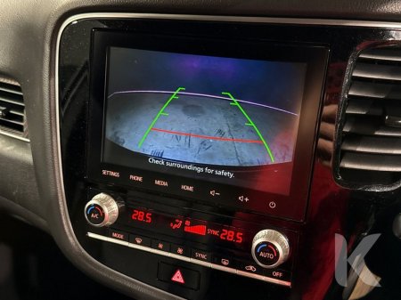 2020 Mitsubishi Outlander - thumbnail 21