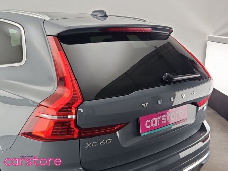 2022 Volvo XC60 - thumbnail 15