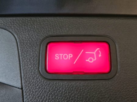 2021 Mercedes-Benz GLC Class GLC220d 4MATIC €35,950 thumbnail