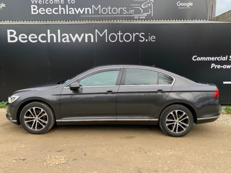 2017 Volkswagen Passat - thumbnail 7