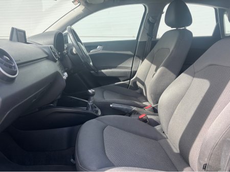 2015 Audi A1 - thumbnail 13