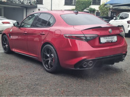 2025 Alfa Romeo Giulia V6 BI-TURBO QUADRIFOGLIO thumbnail