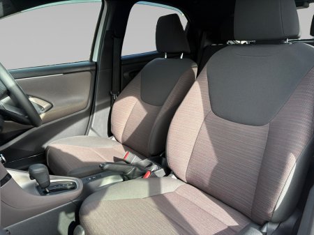 2020 Toyota Yaris - thumbnail 9