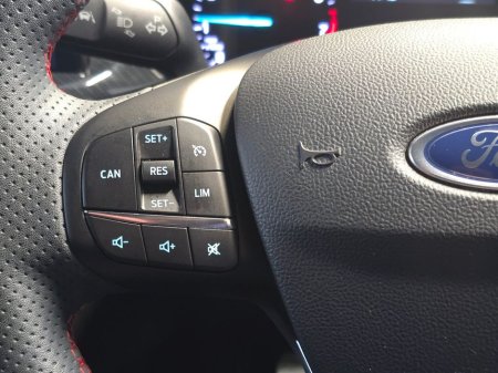 2023 Ford Focus St-line 1.0T Petrol 125 thumbnail