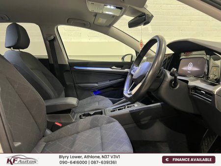 2023 Volkswagen Golf Life 2.0TDI 115bhp 5dr Auto - 231 Reg €29,995 thumbnail