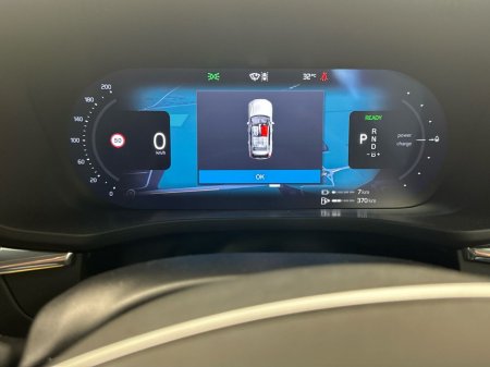 2025 Volvo XC60 - thumbnail 13