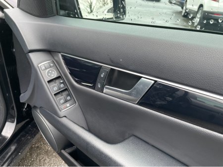 2013 Mercedes-Benz C Class C SERIES CDI BLUE EFFICIENCY EXECUTIVE SE 4DR A AUTO €6,750 thumbnail