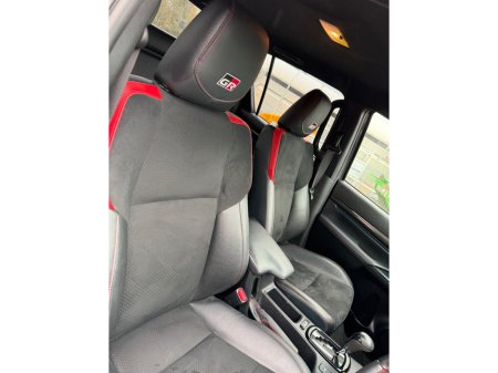 2022 Toyota Hilux  thumbnail