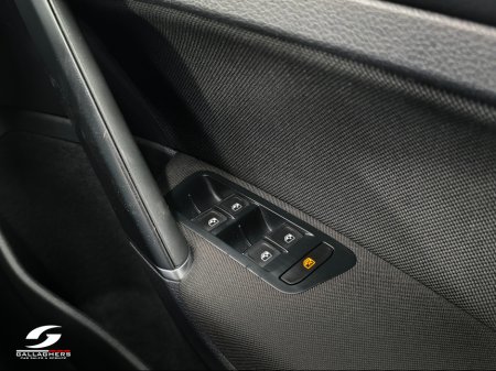 2018 Volkswagen Golf (181) GTI 2.0 TSI DSG AUTO €21,995 thumbnail