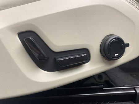 2026 Volvo XC60 - thumbnail 27