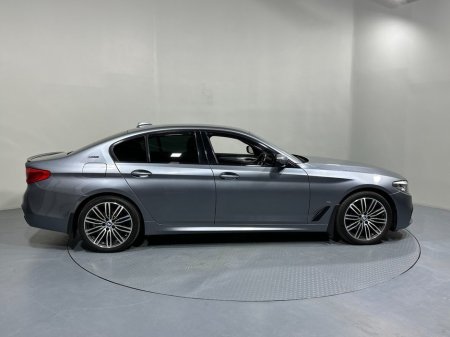 2018 BMW 5 Series 530E M Sport Saloon 182 €20,800 thumbnail