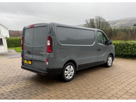 2023 Renault Trafic SL28 SPORT BLUE DC DCI €22,850