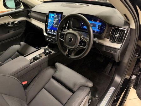 2025 Volvo XC90 - thumbnail 29