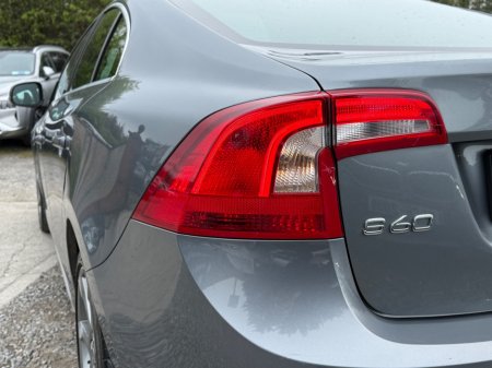2015 Volvo S60 - thumbnail 31