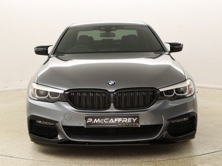 2019 BMW 5 Series - view 2