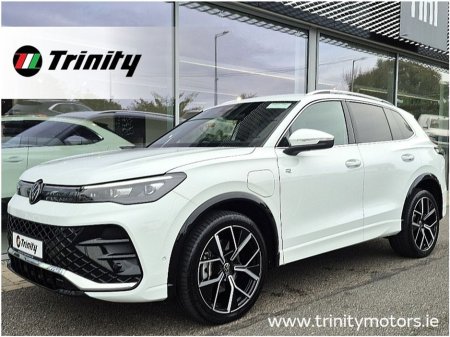 2024 Volkswagen Tiguan * TOP SPEC * R-LINE * TSI PHEV * TRINITY MOTORS * €47,950