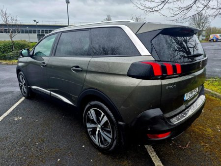 2017 Peugeot 5008 - thumbnail 5
