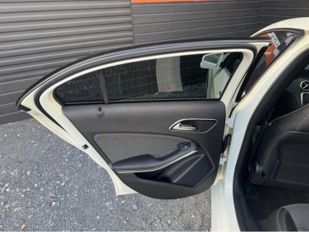 2016 Mercedes-Benz A Class - thumbnail 16