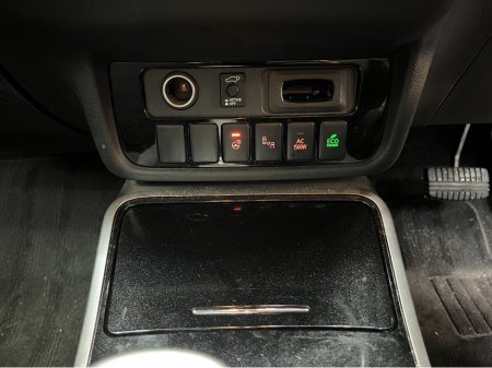 2020 Mitsubishi Outlander €24950! 2020 MITSUBISHI OUTLANDER PHEV G 2.4 AUTOMATIC / CRUISE CONTROL / 360° PARKING CAMERA / PADDLE SHIFTERS / ELECTRIC HEATED SEATS / HEATED STEERING WHEEL €24,950 thumbnail