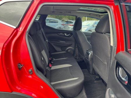 2018 Nissan Qashqai - thumbnail 11