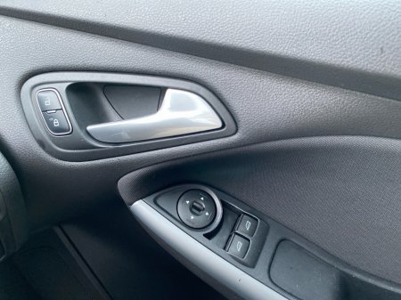 2018 Ford Focus Zetec Edition 1.0 125BHP €14,500 thumbnail